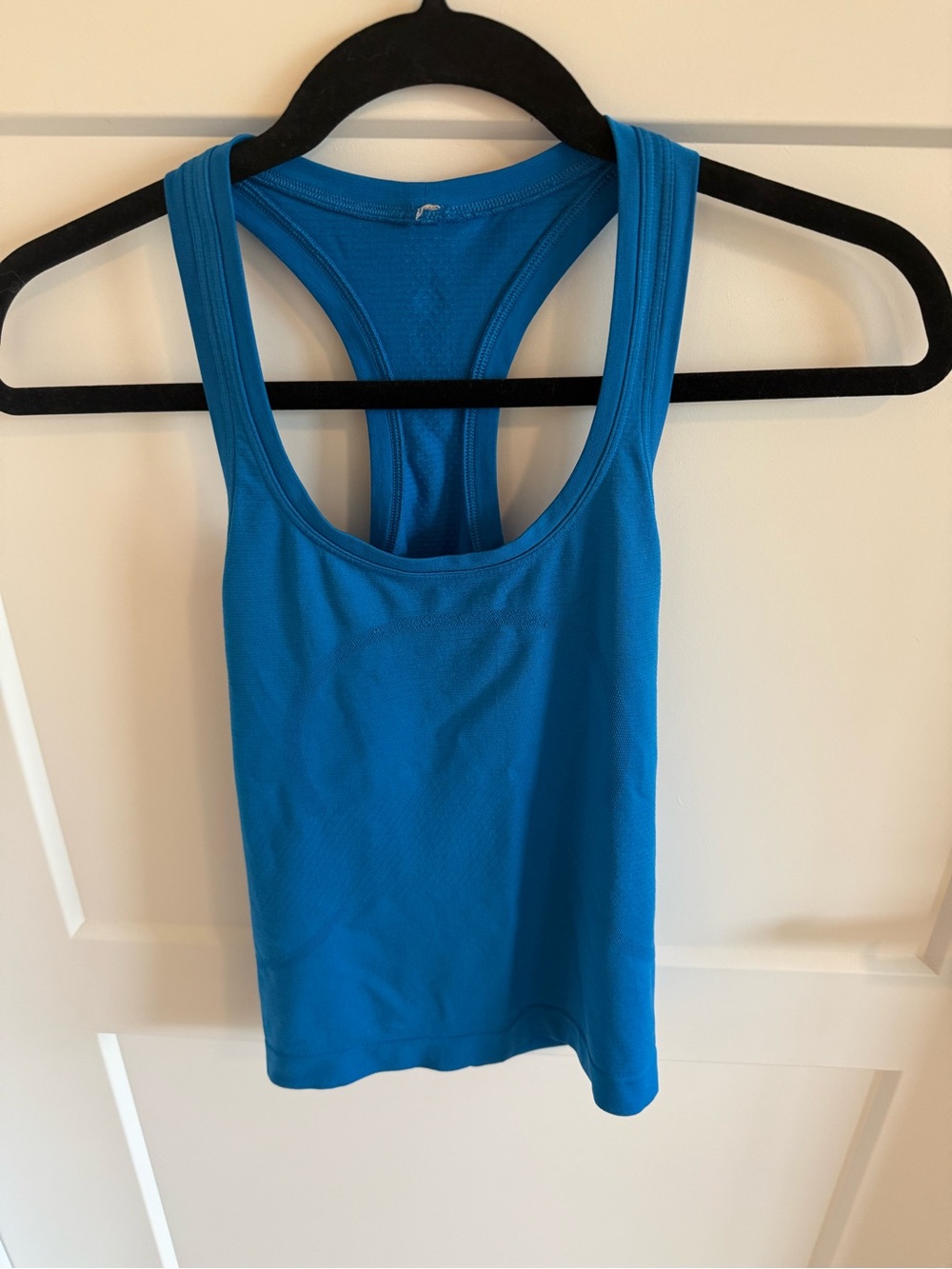 Lululemon Blue Racerback Seamless Athletic Tank Top Workout Yoga Running Size 4